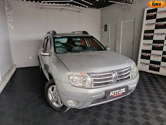 RENAULT DUSTER 2.0 DYNAMIQUE 4X2 16V FLEX 4P AUTOMÁTICO RENAULT DUSTER 2.0 DYNAMIQUE 4X2 16V FLEX 4P AUTOMÁTICO